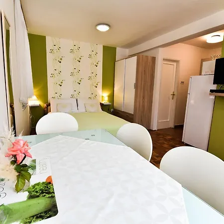 Solomon Apartment