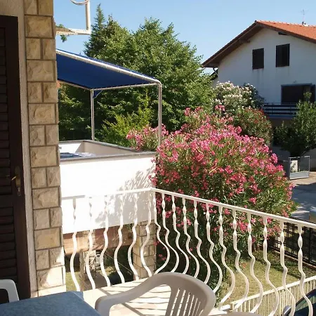 Solomon Apartment